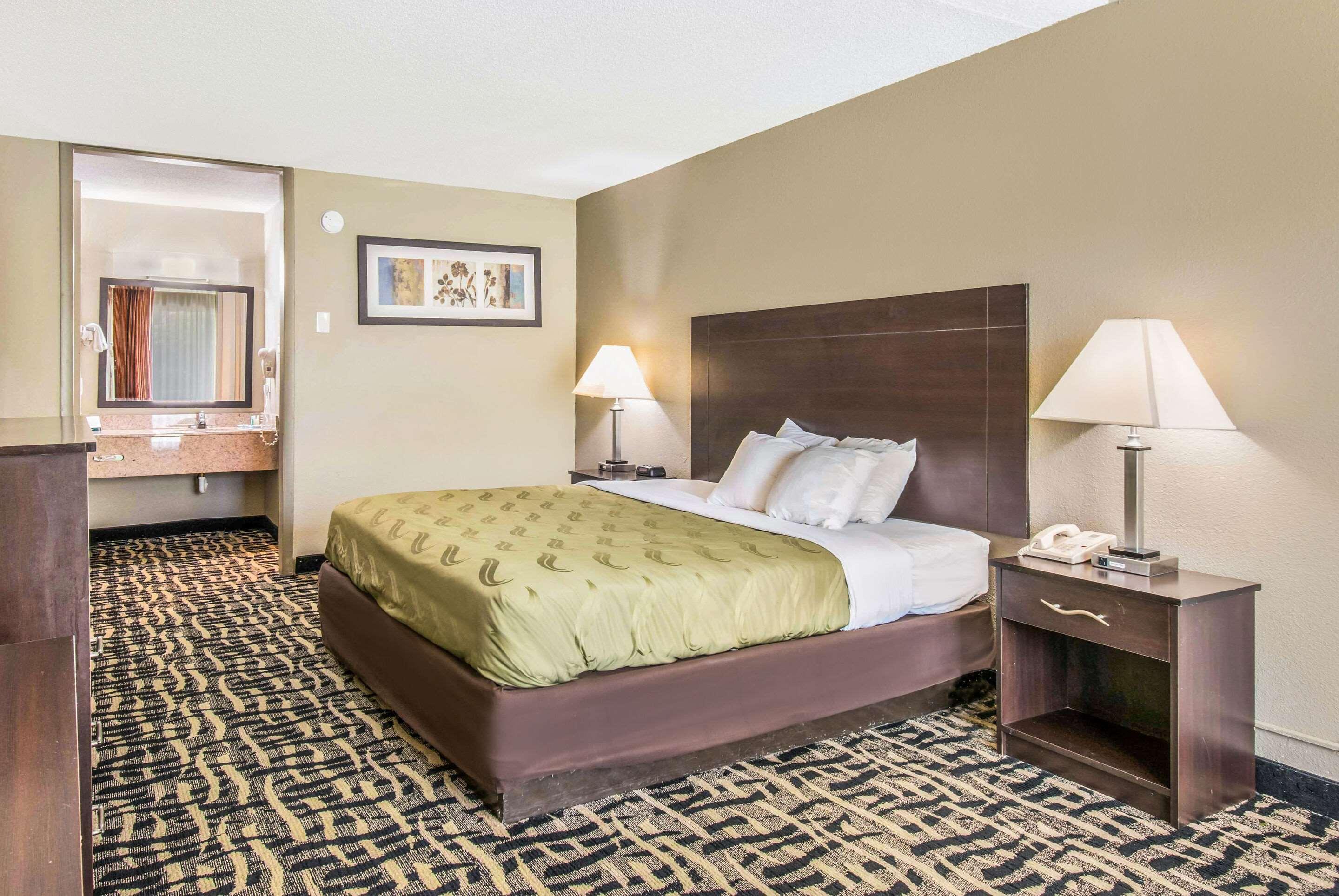 Quality Inn & Suites York Dış mekan fotoğraf