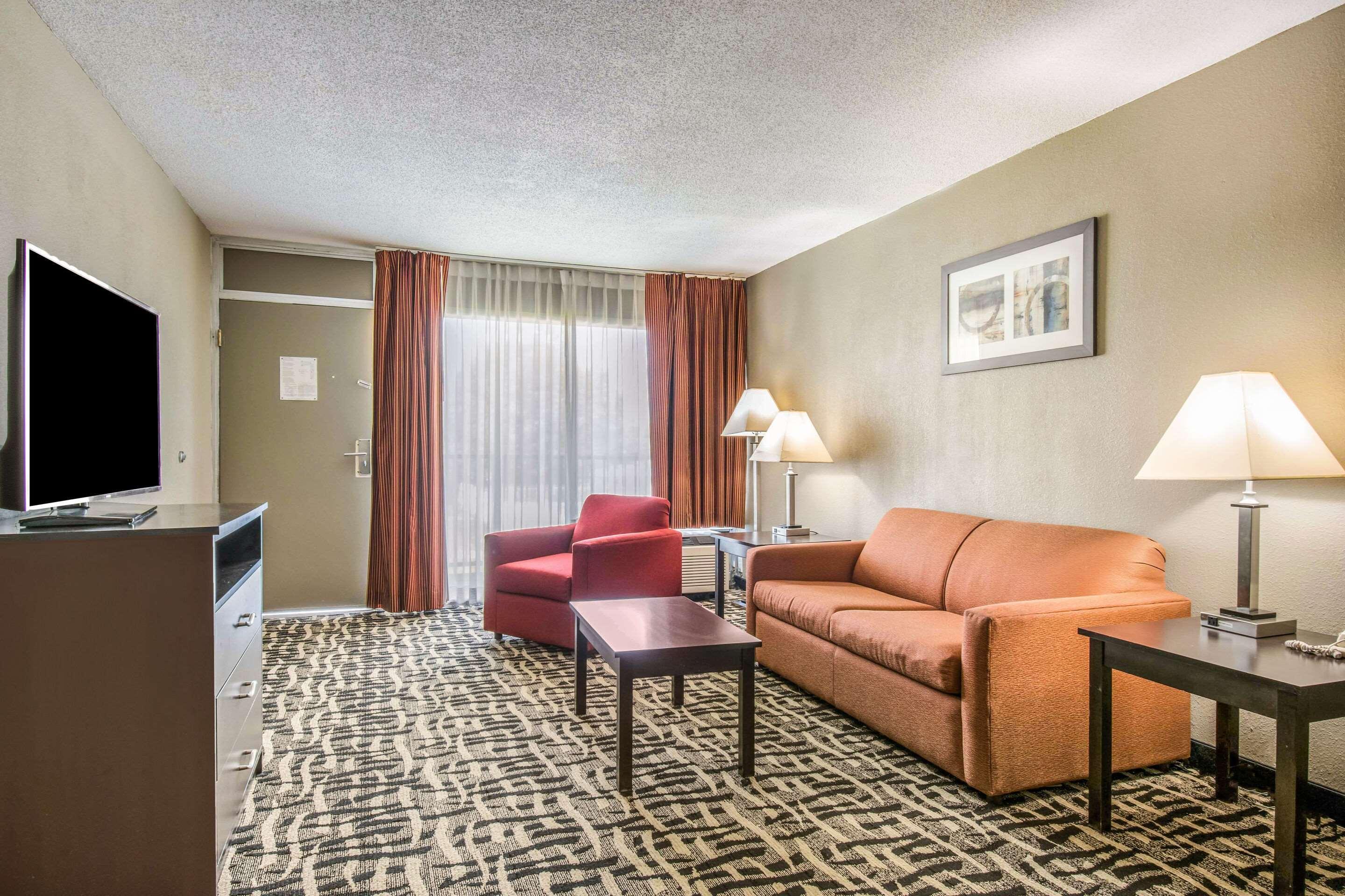 Quality Inn & Suites York Dış mekan fotoğraf