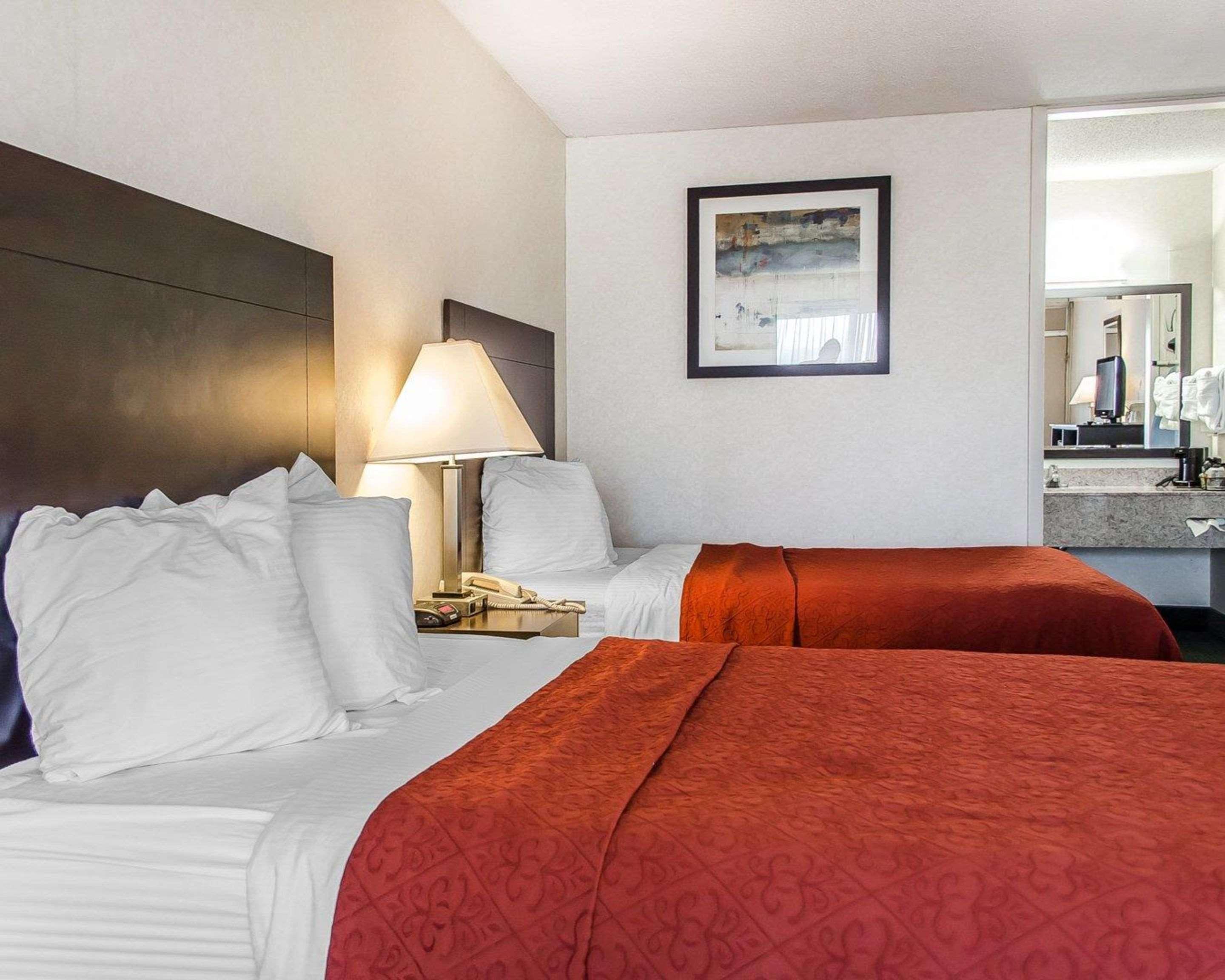 Quality Inn & Suites York Dış mekan fotoğraf