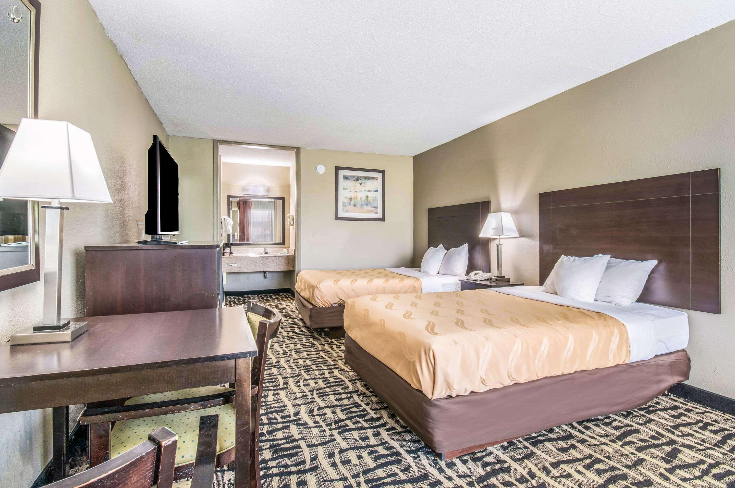 Quality Inn & Suites York Dış mekan fotoğraf