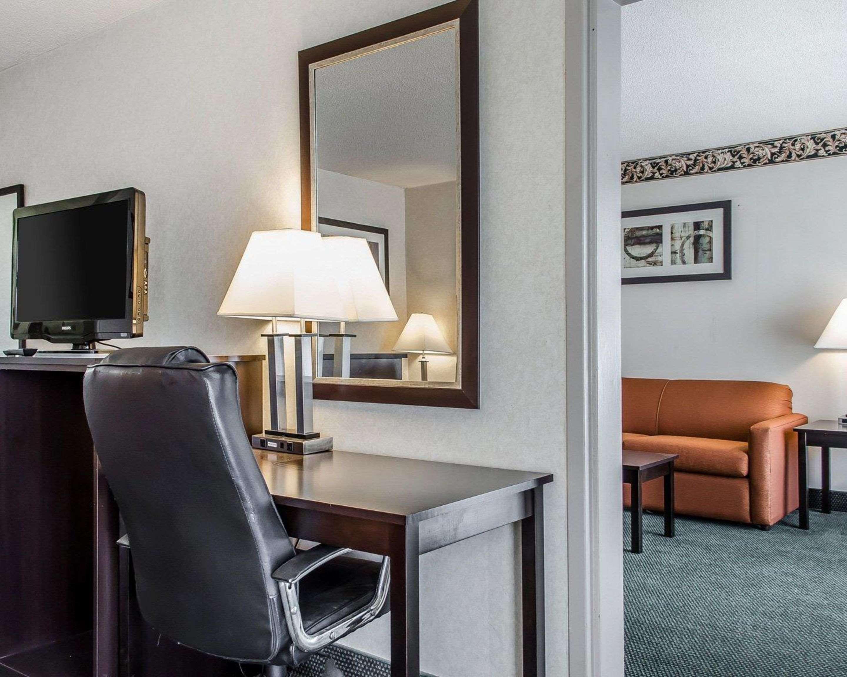Quality Inn & Suites York Dış mekan fotoğraf