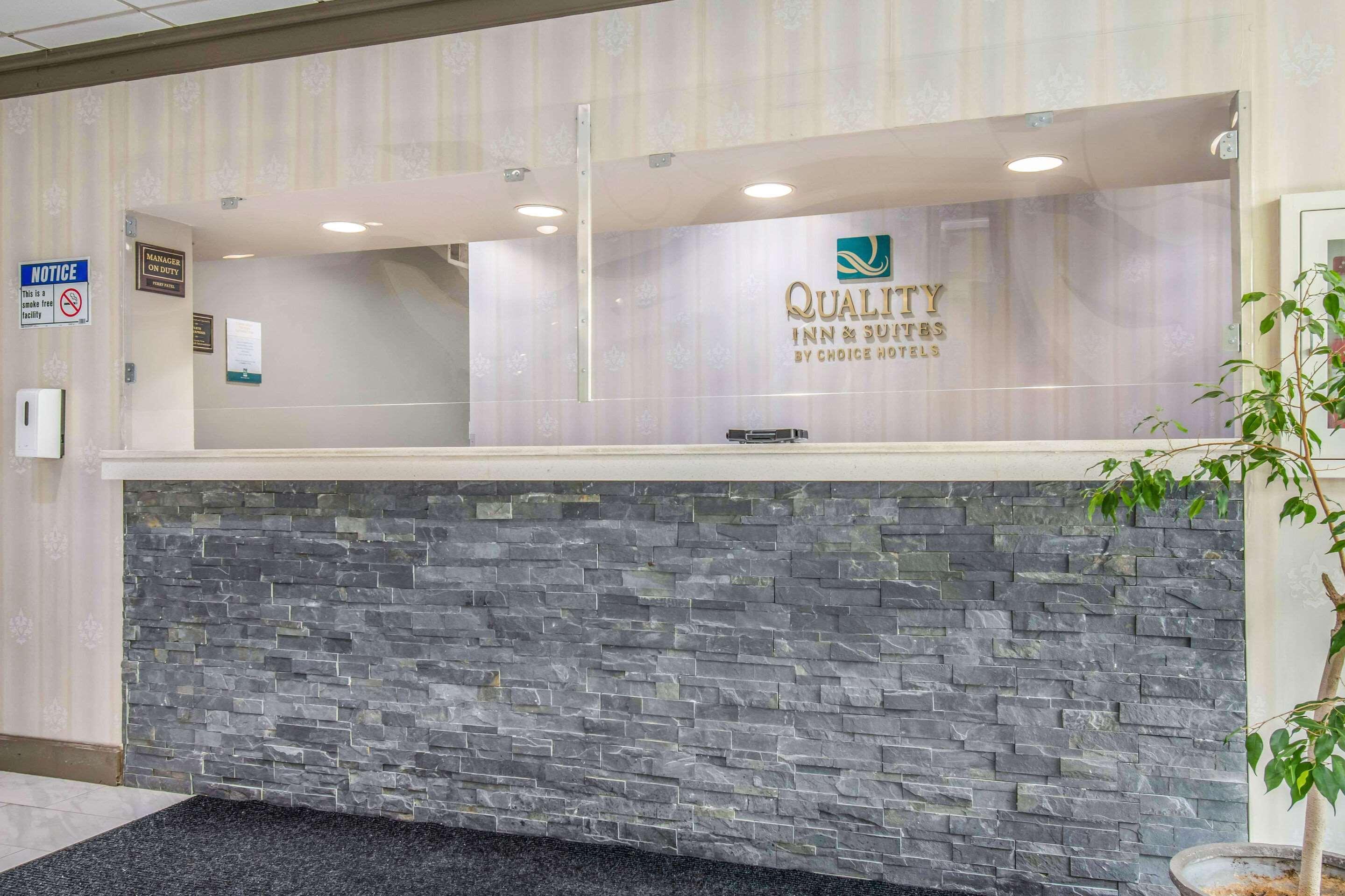 Quality Inn & Suites York Dış mekan fotoğraf