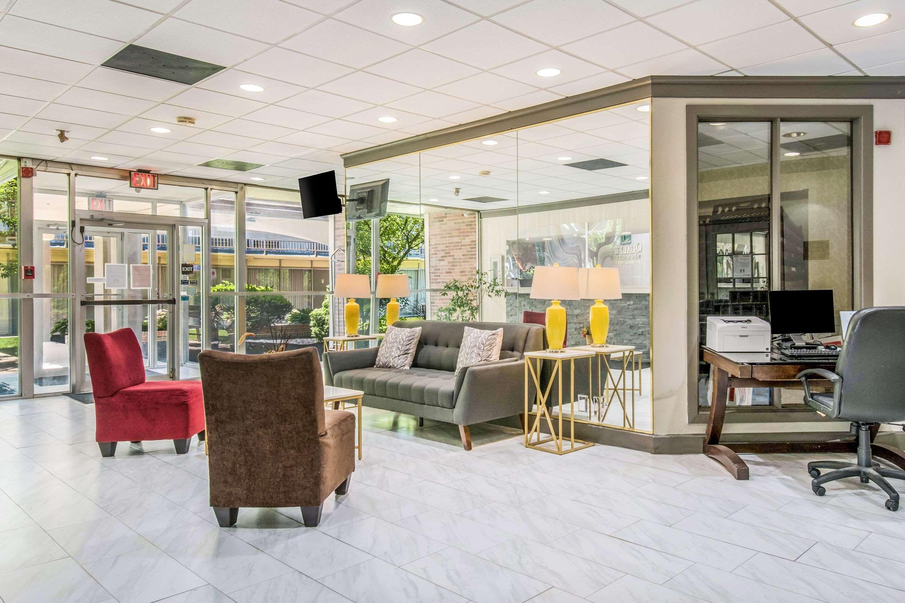 Quality Inn & Suites York Dış mekan fotoğraf