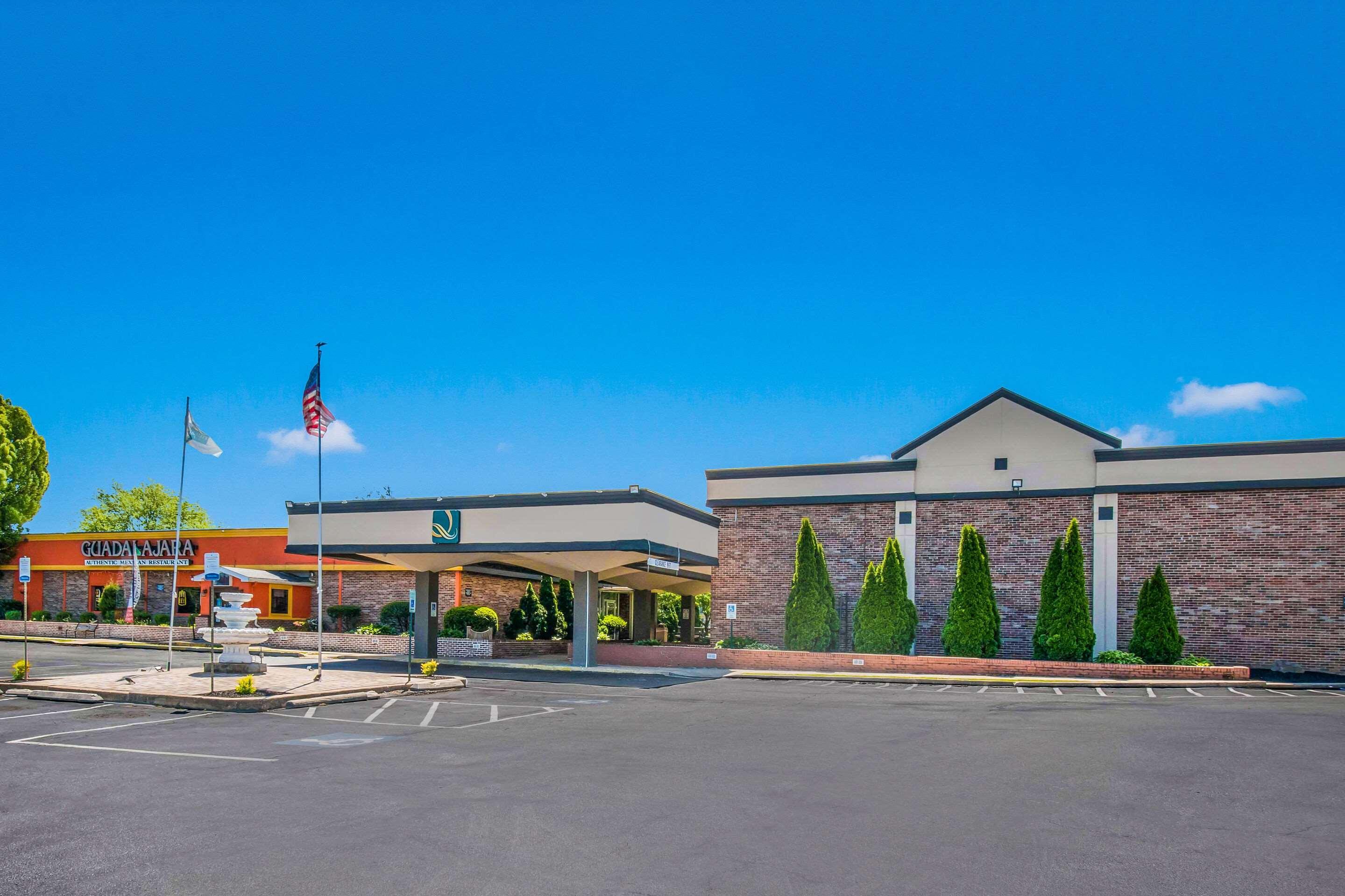Quality Inn & Suites York Dış mekan fotoğraf